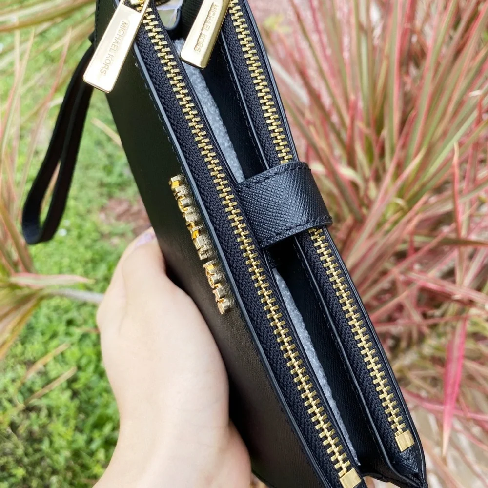 Michael Kors Wristlet Leather Phone Case Wallet